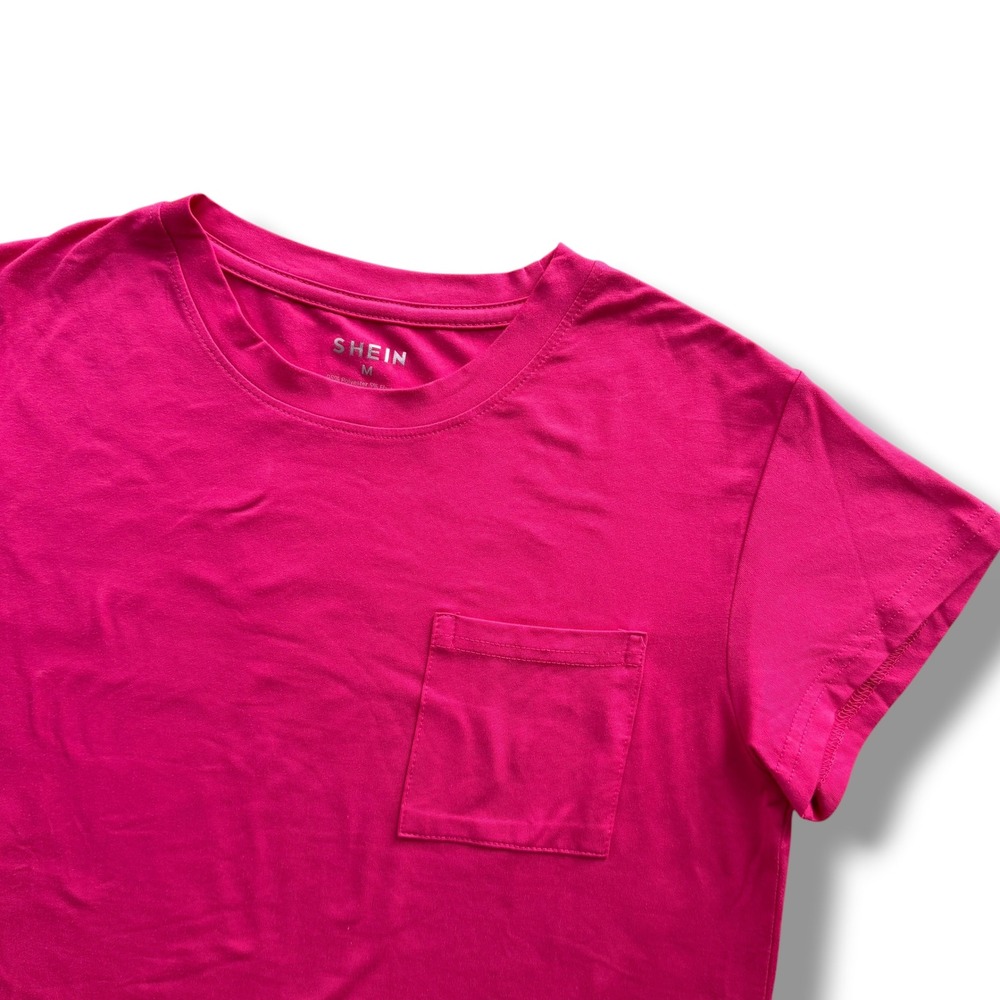 Women's Size Med Fuchsia Pink Short Sleeve Crew Neck Pocket Tee Shirt Barbiecore